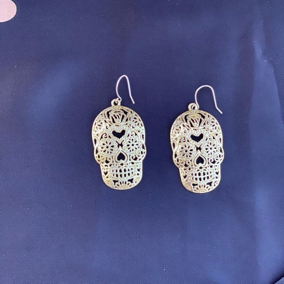 Custom Candyskull Gold Earings - Picture 2 of 3